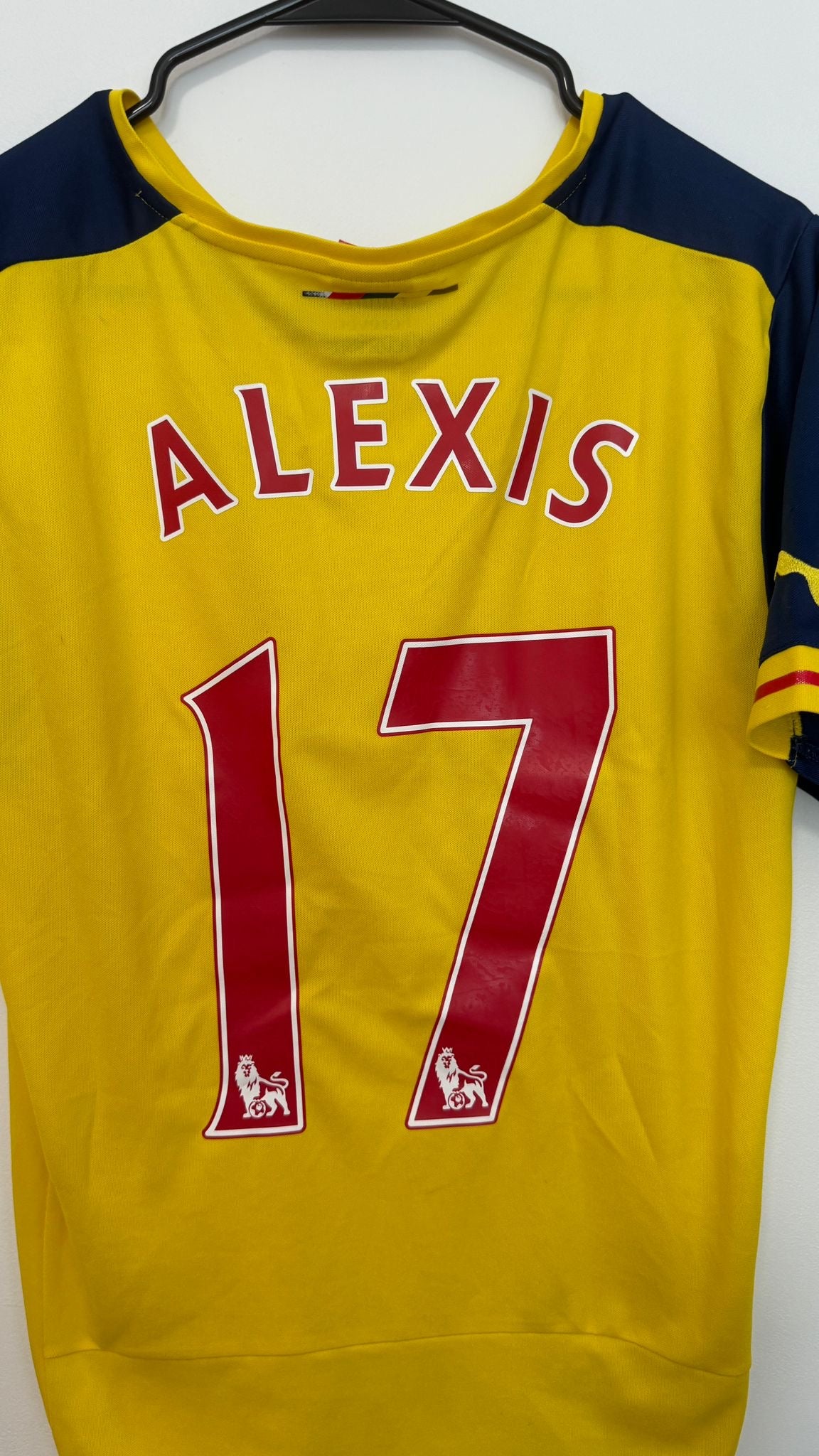 Arsenal Away 2015/16 Alexis Sánchez #17