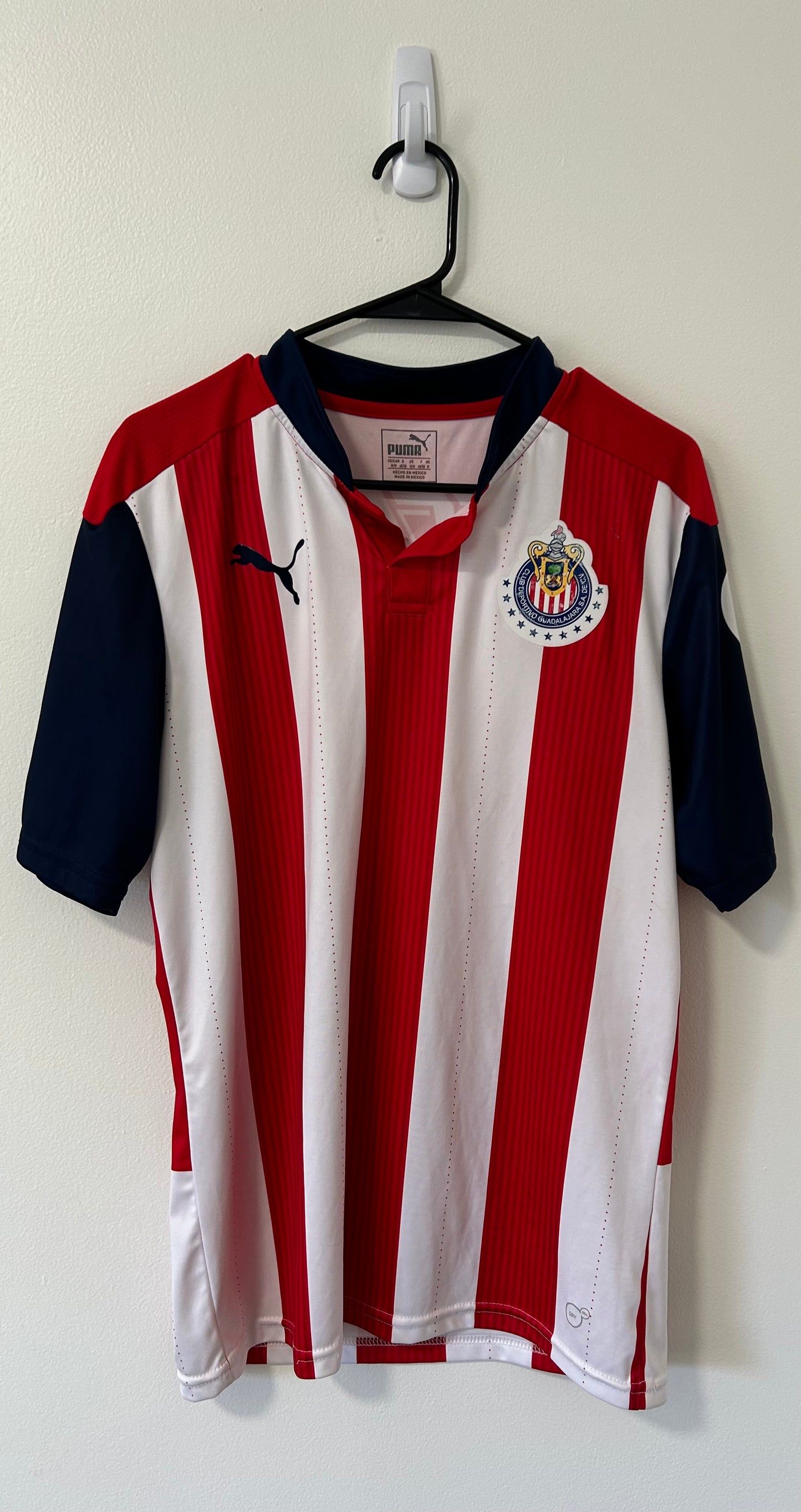 Chivas de Guadalajara Home 2016/17 Vázquez #23