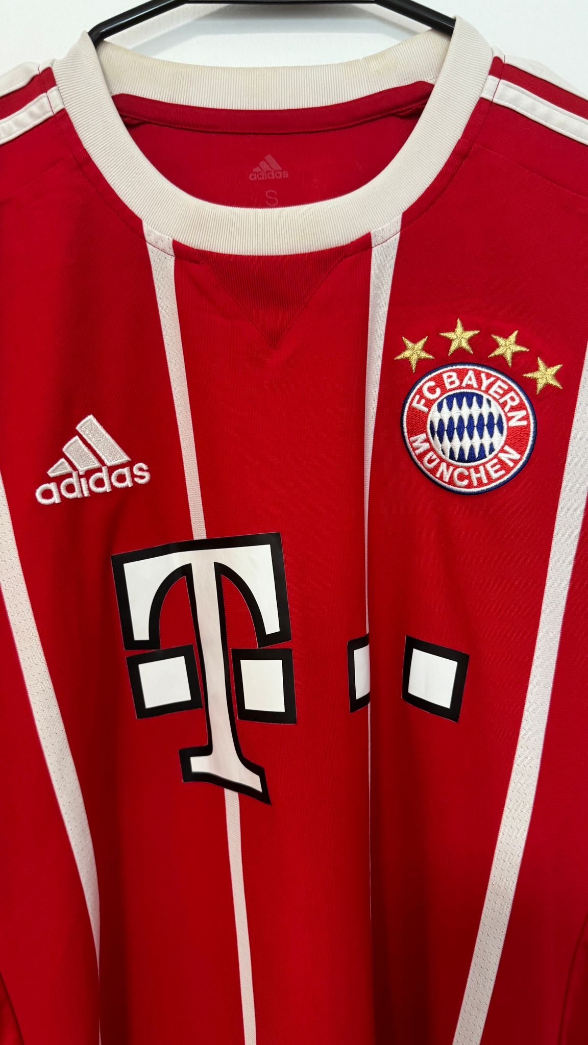 Bayern Munich Home 2017/18 James Rodríguez #11