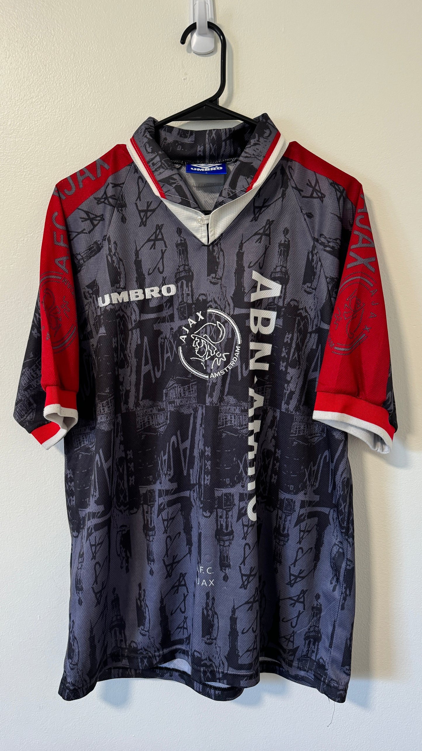 Ajax Away 1996/97 Kliuvert #9